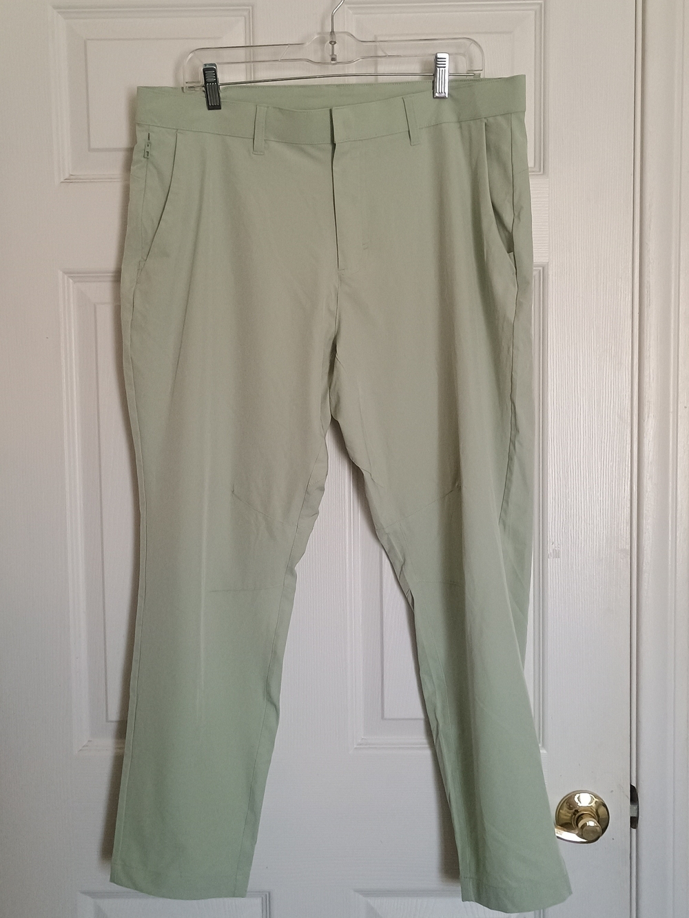 EUC Fabletics Men's Light Green Classic Dress Pants No Size Tag